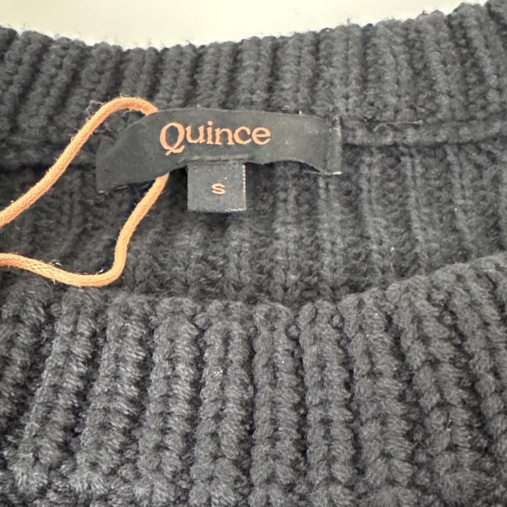 Quince 100% Organic Cotton Fisherman Crew Sweater NWT Small - Picture 4 of 5